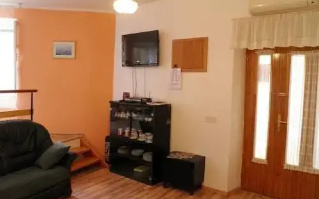 Apartment Sare