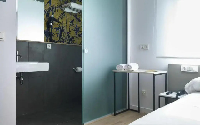 Hotel Bide Bide