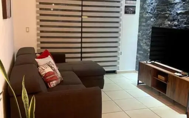 Cómodo y bonito apartamento con alberca