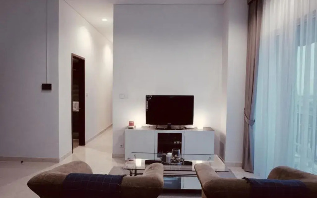 Lucky Tower Residence 2BR Top Floor Condo