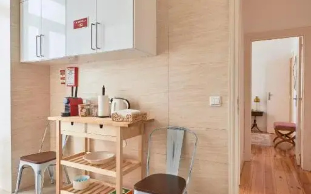 Spacious Apartment in the Perfect Lisbon Location, By TimeCooler