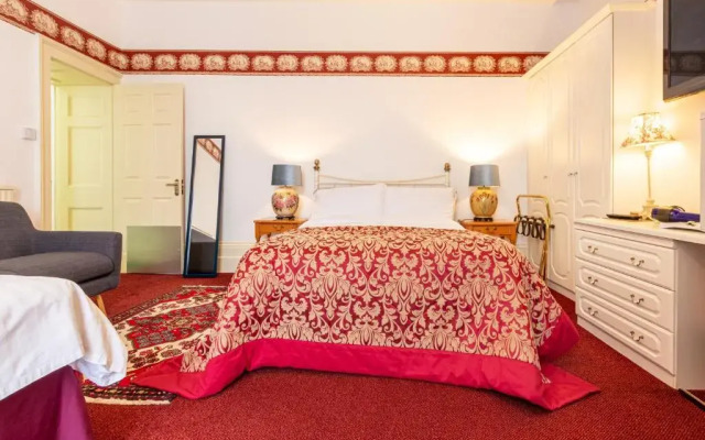 Hubert House Guesthouse