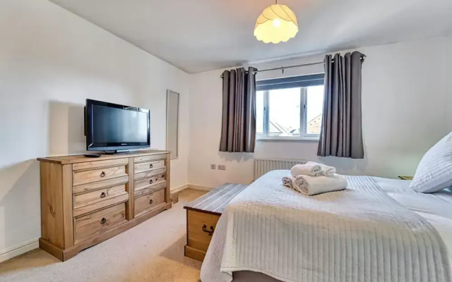 Host Stay Lion Court