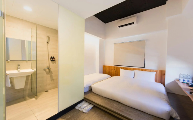 Traveller Inn Tiehua Hotel