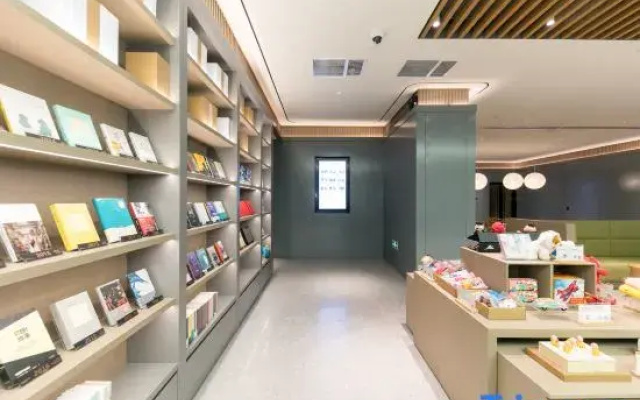 Sushi Light Luxury Hotel (Shanghai Bund Chenghuang Temple Branch)