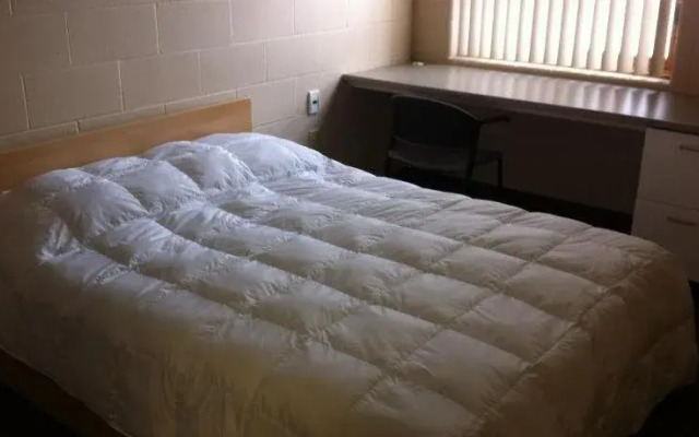Residence & Conference Centre - Sudbury North