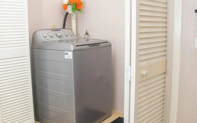 Gorgeous 2-bed Apt, Sleeps 3 in St Johns