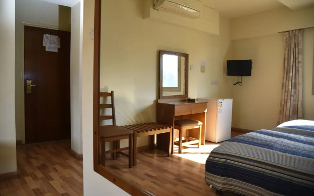 Elysso Hotel