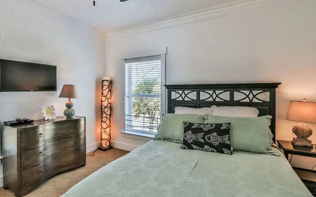 Las Olas by Five Star Properties