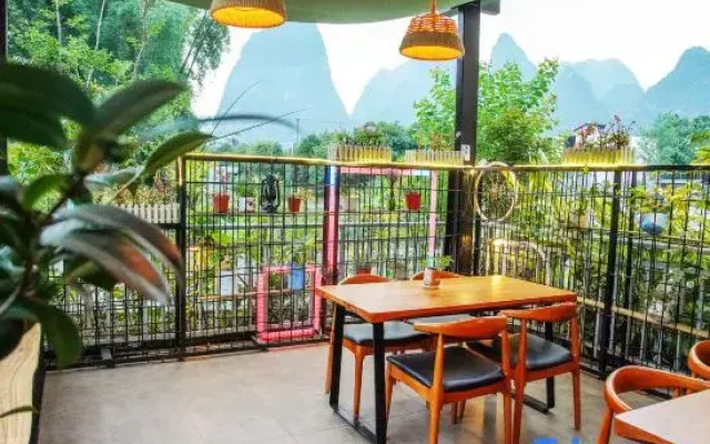 Yododo Yangshuo Water Mirroring Holiday Homestay