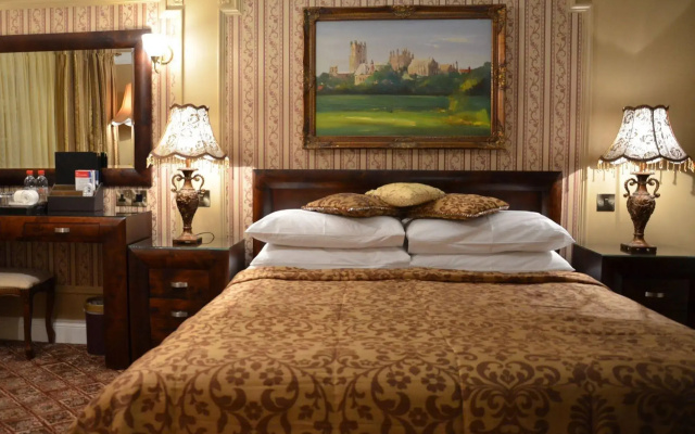 Riverside Inn