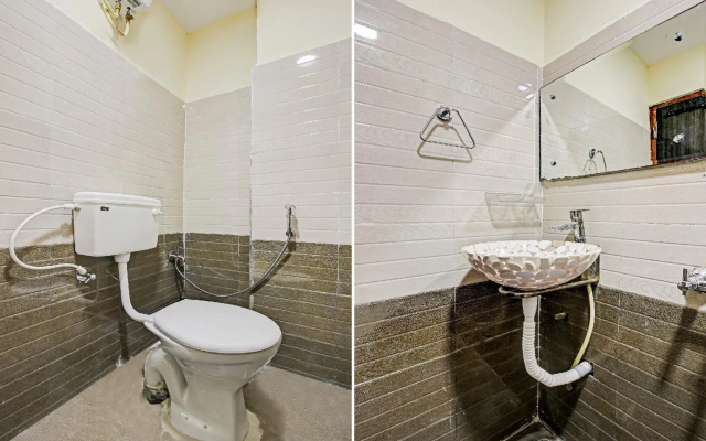 Adhin Residency by OYO Rooms