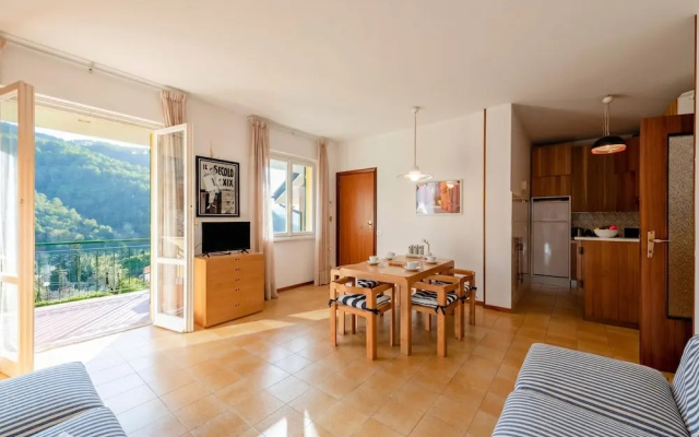 Peaceful Apartment In Deiva Marina