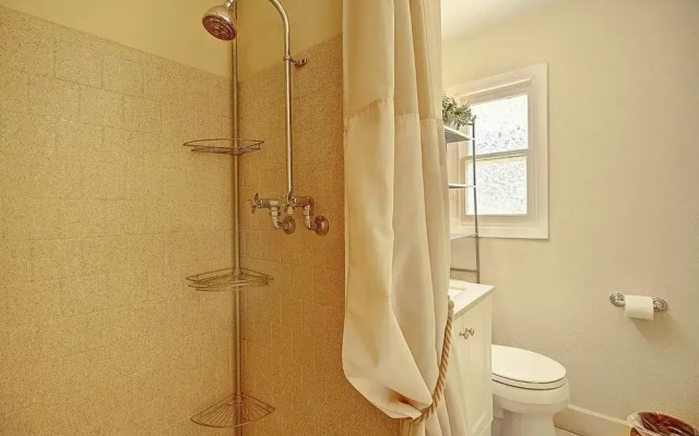 Trip - 1 Br Home