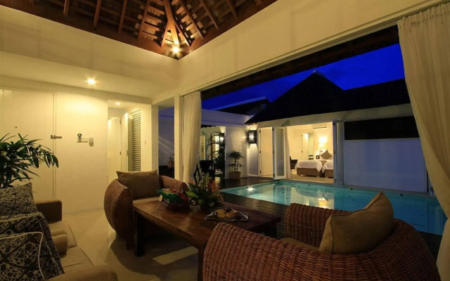 The Kanjeng Suites Villas Seminyak