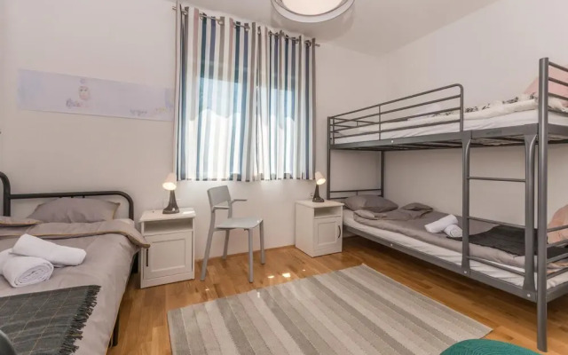 Beautiful Apartment in Sukosan With 2 Bedrooms and Wifi