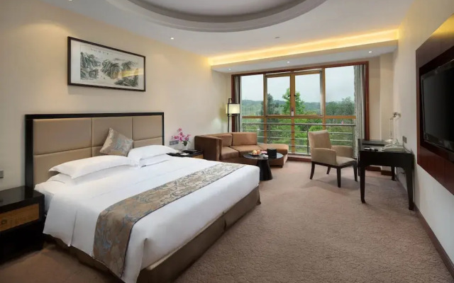 Huitang Huatian Hot Spring Resort Hotel