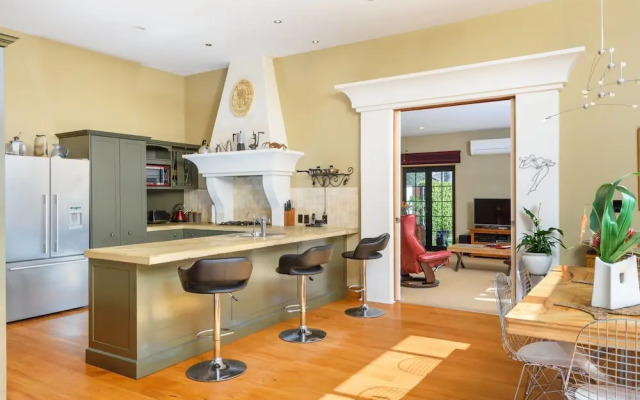 Tuscan Retreat B & B