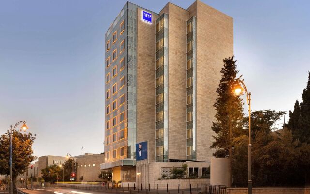TRYP by Wyndham Jerusalem Bat Sheva Израиль, Иерусалим - отзывы, цены и фото номеров - забронировать отель TRYP by Wyndham Jerusalem Bat Sheva онлайн вид на фасад