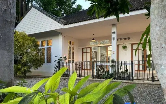 Silpasom ARTstay Suratthani