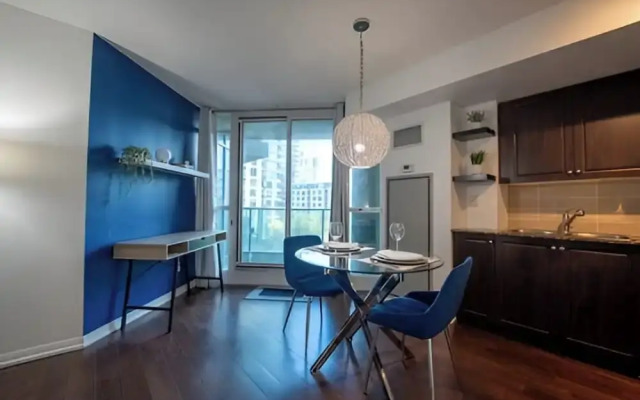 Guestilo Residence - Fort York