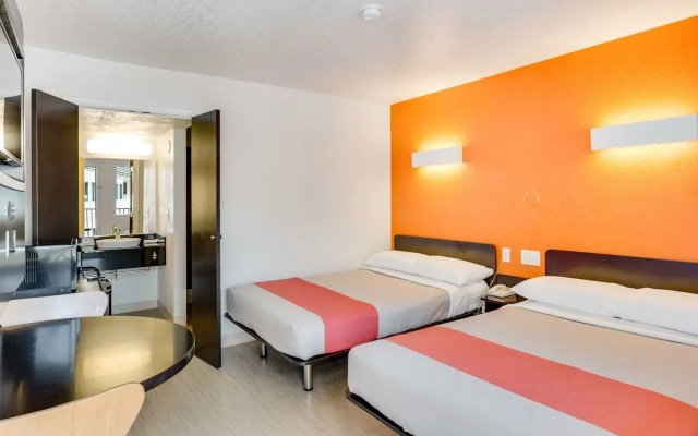Motel 6 Jackson
