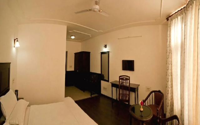 Four Season Resort