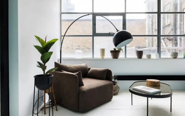 Bright Work Live Industrial Loft in Shoreditch