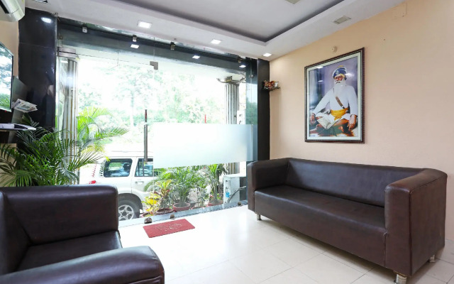 Collection O 4265 Hotel Greenpark