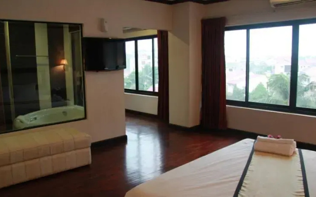 Cheung 2 Hotel