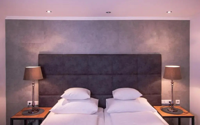 Schindler Hotel