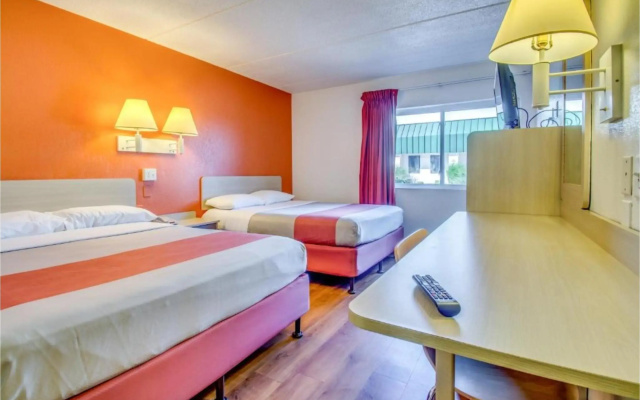Motel 6 Amherst, NY - Buffalo