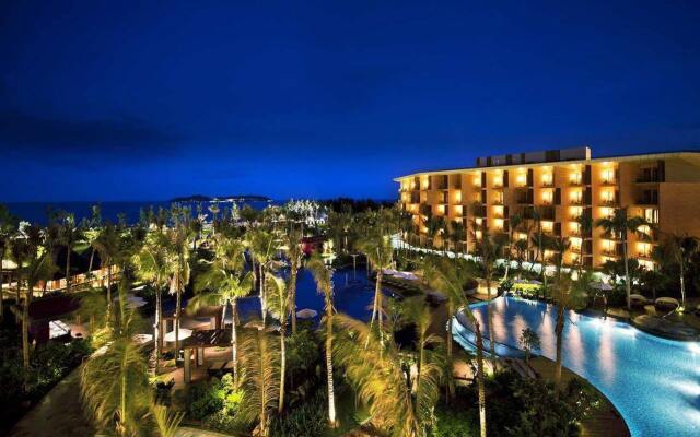 Отель DoubleTree Resort by Hilton Sanya Haitang Bay вид на фасад