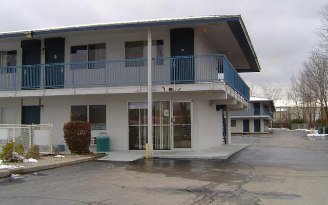 Economy Inn Plymouth