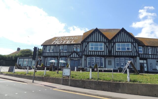 The Downs Hotel вид на фасад