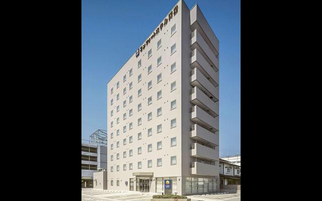 Comfort Hotel Tendo вид на фасад