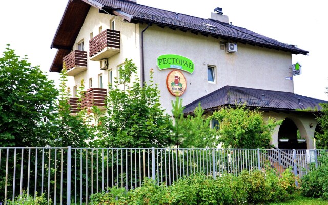 Гостиница Мини-отель FatCat-Hotel Домодедово в Коробово - забронировать гостиницу Мини-отель FatCat-Hotel Домодедово, цены и фото номеров вид на фасад