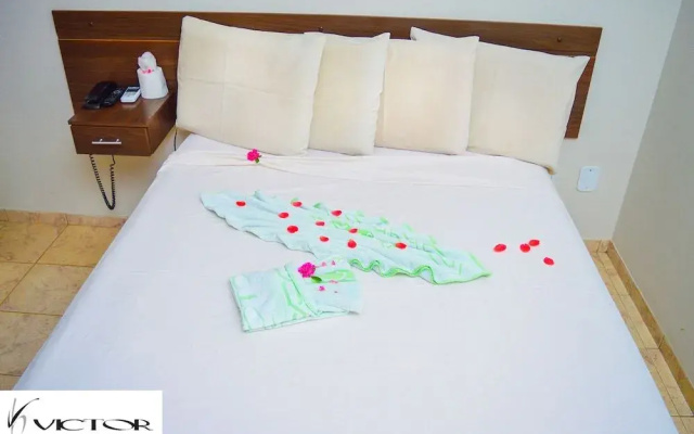 Victor Hotel