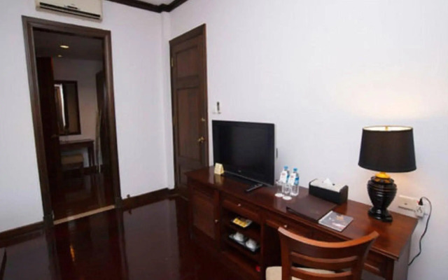 The Hotel Amara