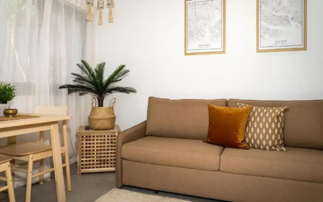 Ocean shore apartment 1