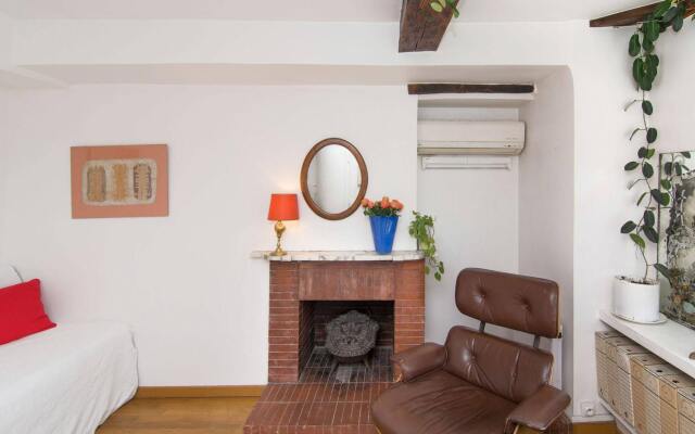 Отель BP Apartments - Charming Louvre Франция, Париж - отзывы, цены и фото номеров - забронировать отель BP Apartments - Charming Louvre онлайн комната для гостей
