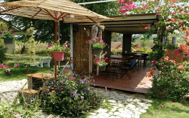 Les Collines Resort