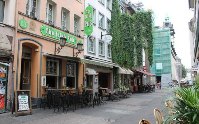 Altstadt Hotel St. Georg вид на фасад
