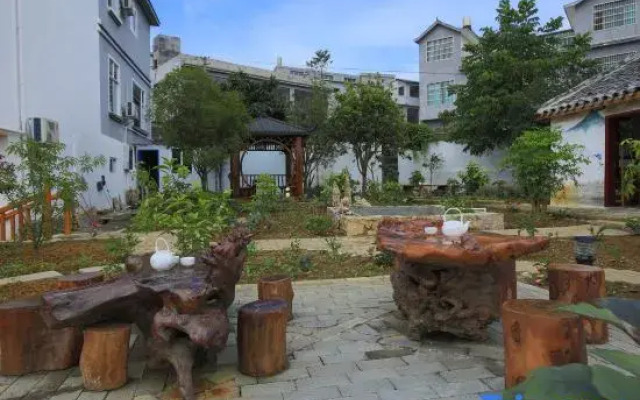 Yinlu Xianshu Inn