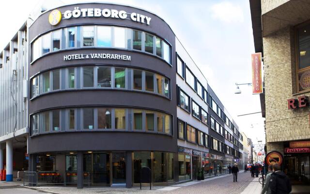 Отель STF Göteborg City Vandrarhem Швеция, Гётеборг - отзывы, цены и фото номеров - забронировать отель STF Göteborg City Vandrarhem онлайн вид на фасад