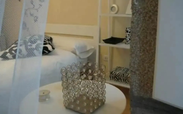 Santiago de Compostela 100068 4 Bedroom Apartment By Mo Rentals