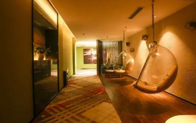 Ceeci Hotel