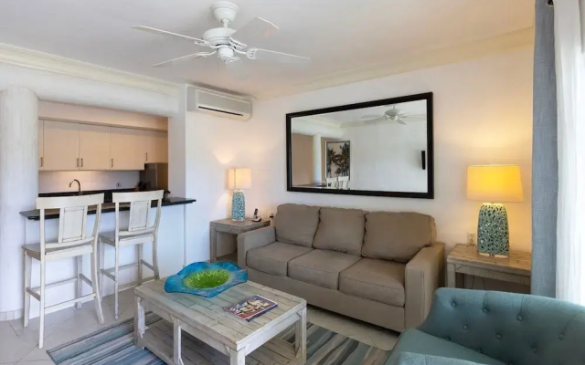 Glitter Bay Estate 214 1 Bedroom Apts