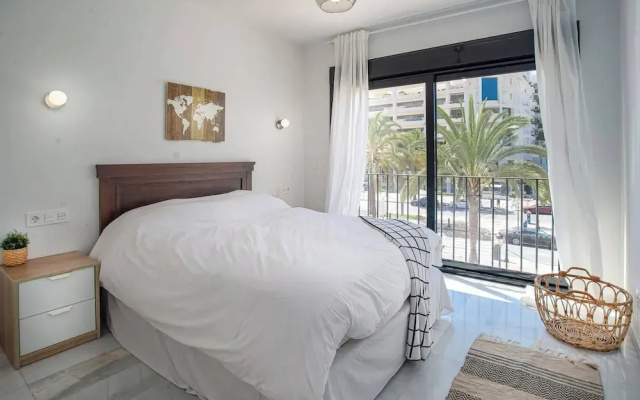 Beautiful 2 Bedrooms Apartment In Puerto Banus