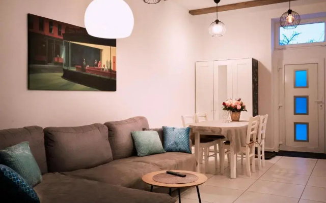 Apartament 451